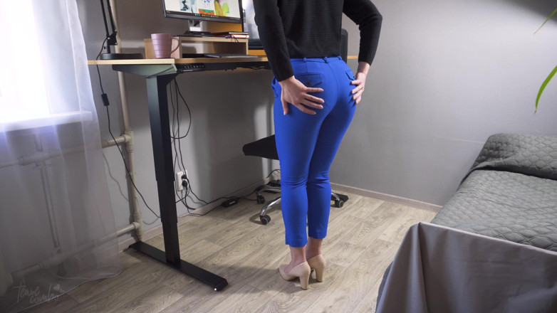 Teasecombo 4K: Secretaria de la oficina se burla de la línea de...