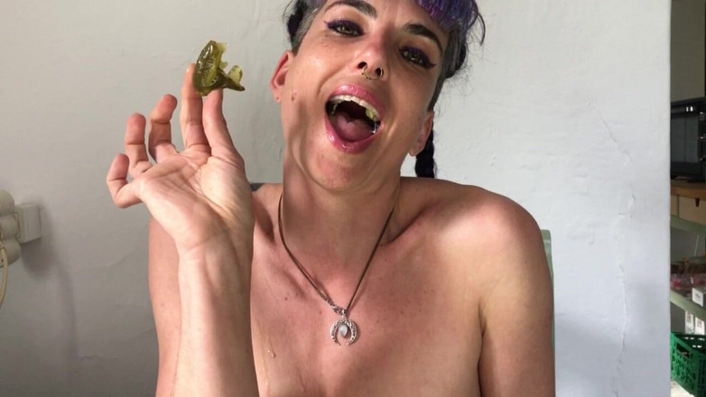 Goddess Maya: Crunchy Pickles