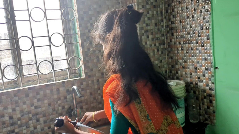 Easypron: Sexe dans la cuisine, Assam, fille sexy