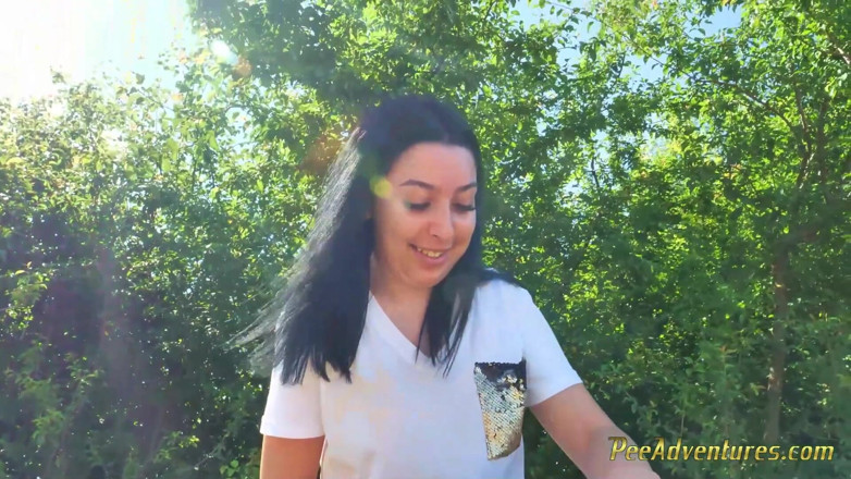 Pee Adventures: Trying hard to empty her bladder outside