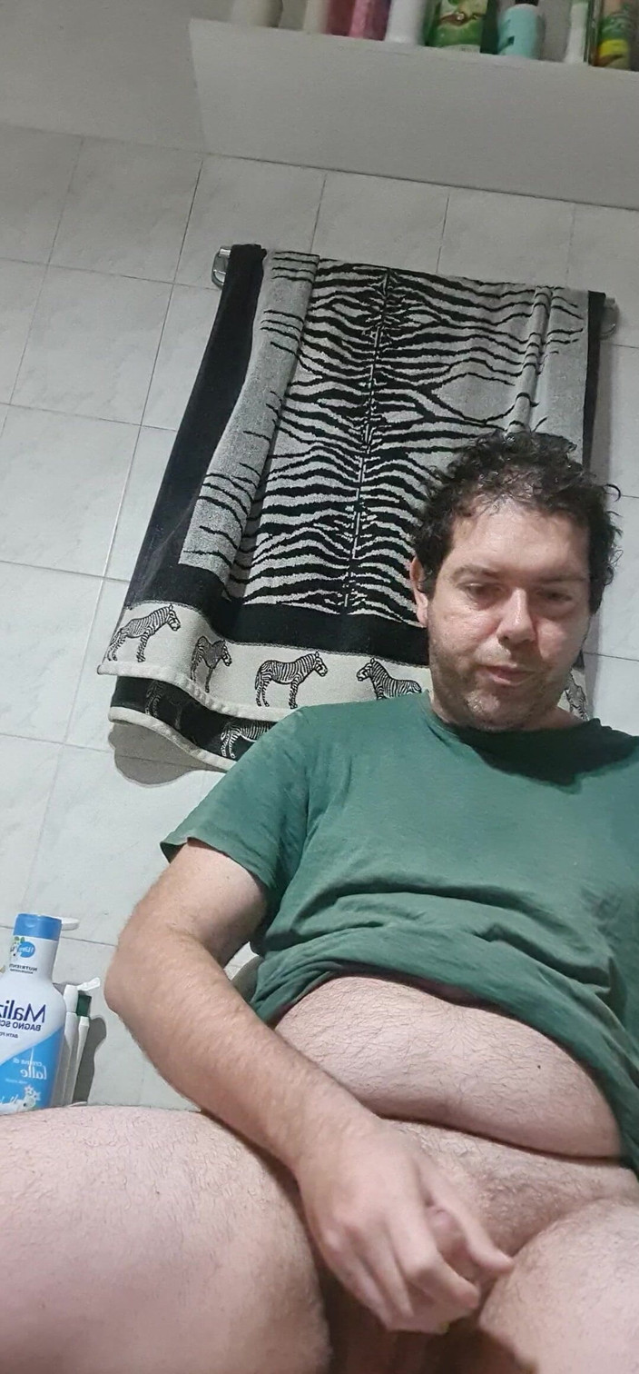 Mirko2589: Toți goi în baie