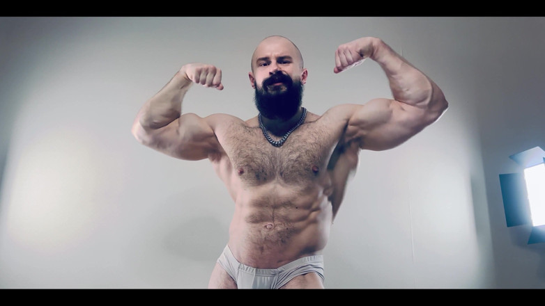 Mister Stone: Dominoval whimp