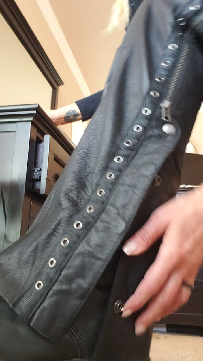 JessRyan: MILF kamkurwa Jess Ryan Full Leathers Looking Gorąco