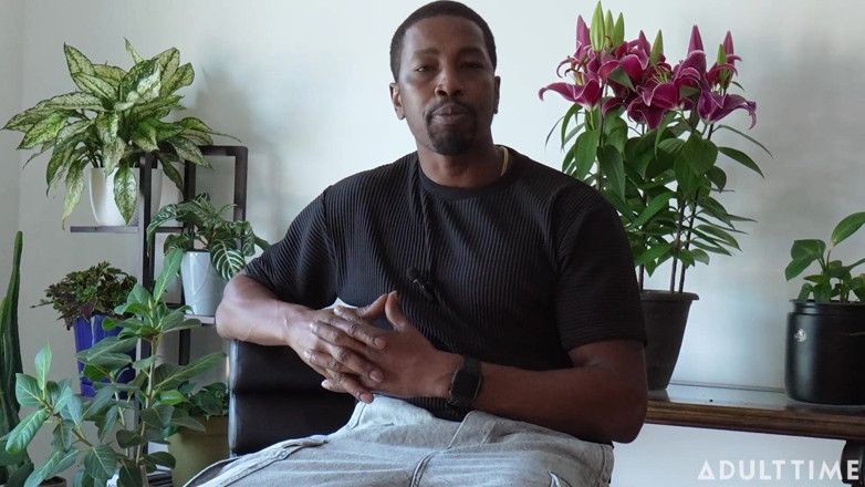 Adult Time Podcast: Isiah Maxwell sceglie un profumo per ogni scena! | Intervista alla...