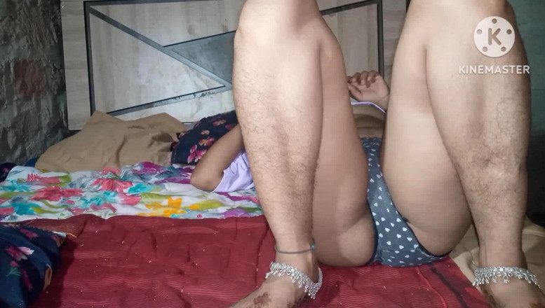 Amrita: Adik ipar india yang hot hot sama abang iparnya