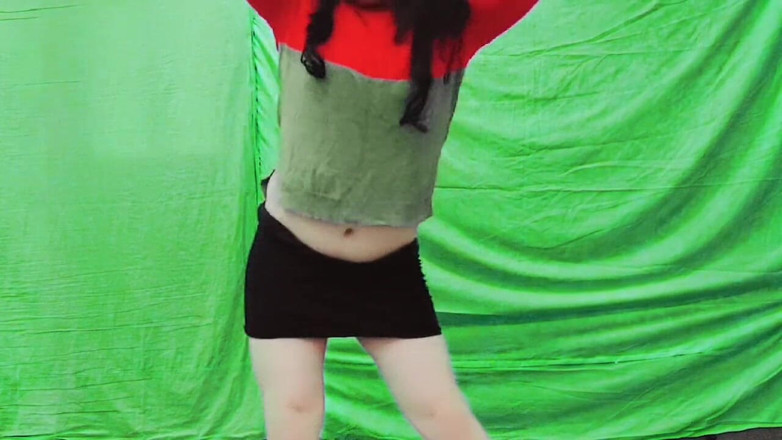 Kitty_Cross: Ladyboy Sissy Kitty Fofa Jovem Crossdresser Solo Striptease