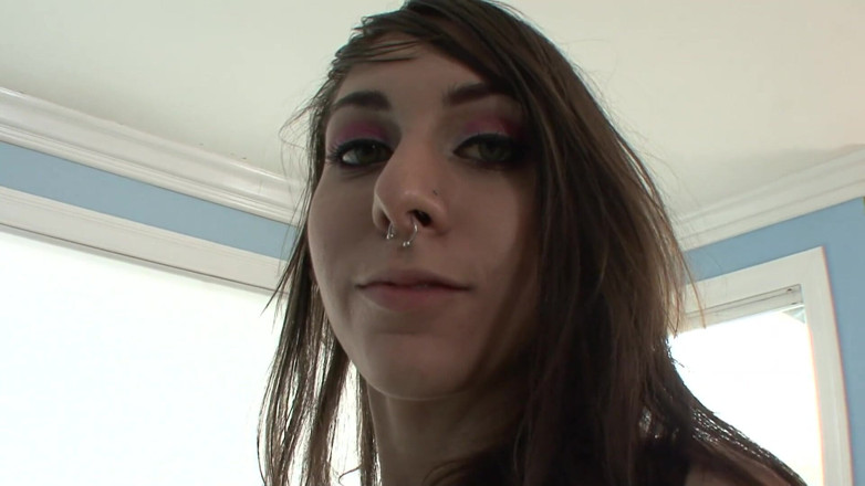 Radical: Piercings nena analmente follada y preñada