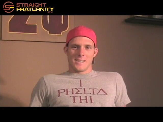 Straight Fraternity: Тревіс кінчає двічі