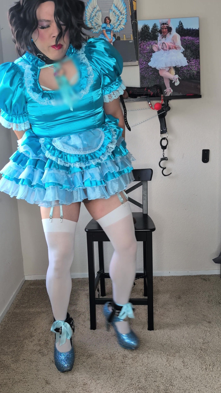 Sissy Candy: Banci Candy bermain dengan dildo bahagian 3