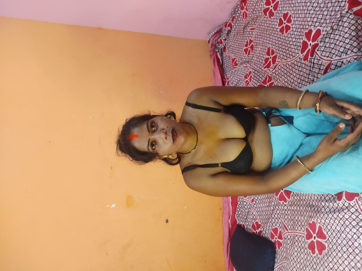 Mamta-Bhabhi-76xx: Tante seksi desa dientot gaya doggy gaya doggy habis-habisan sampai...