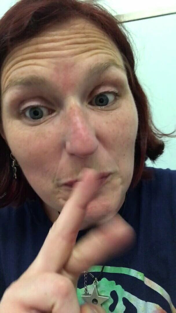 MistressWriggler: 0 to Orgasm in 30 Seconds Whilst Wanking on the Loo...
