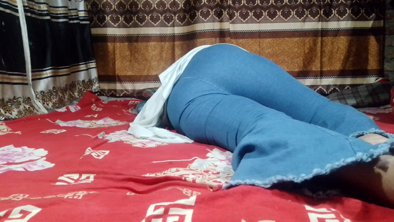Nura443: Ho scopato il mio nuovo Bhabhi in posizione Cowgirl per...
