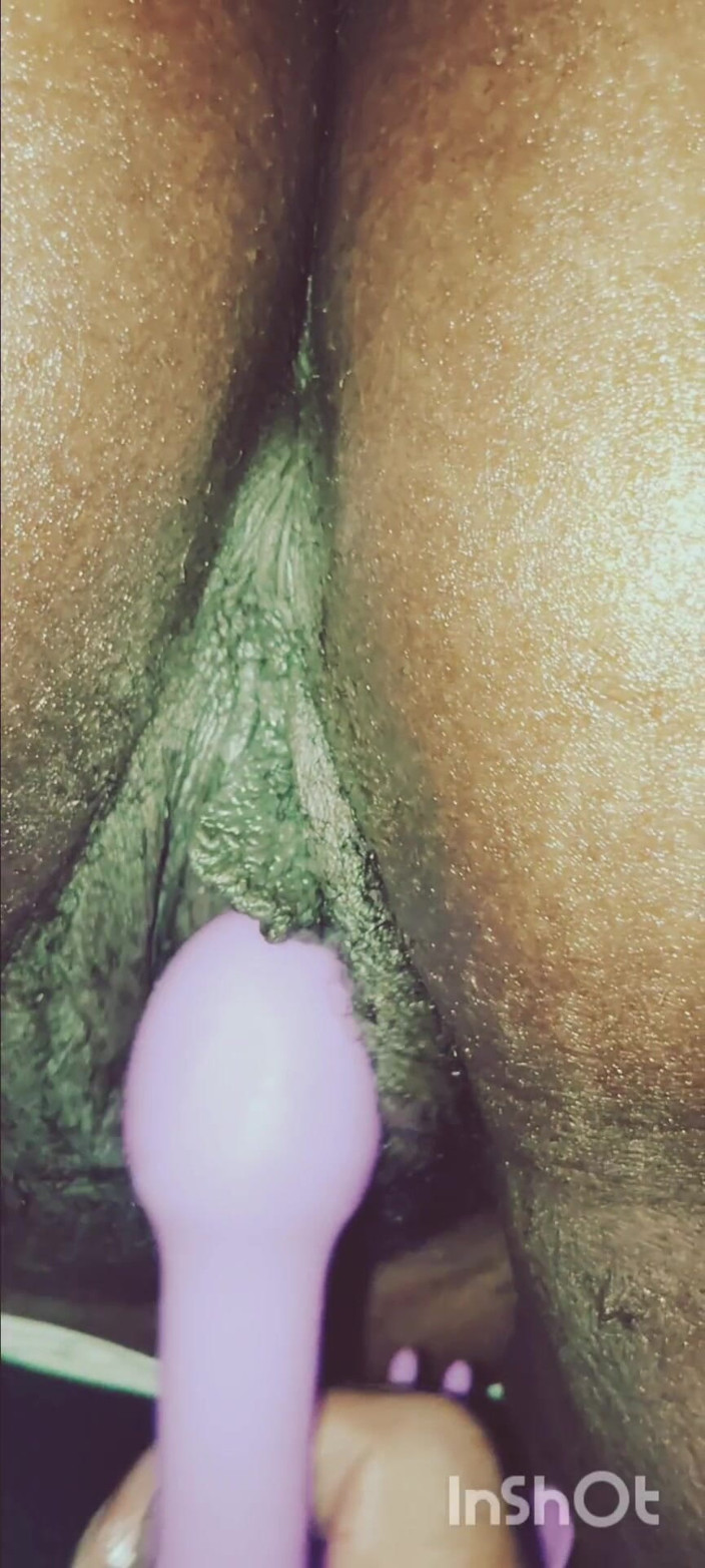 Lola Tha Pink Bunny: Nasse sahnige vibrationen!!
