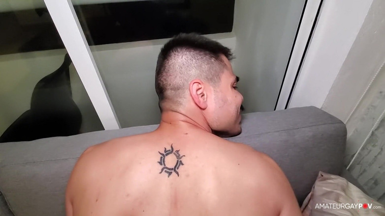 Amateur Gay POV: Пасинок хоче скористатися моєю машиною