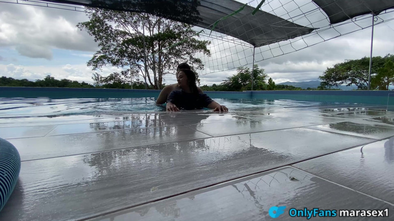 MaRaSexx: Seks berisiko di kolam luar