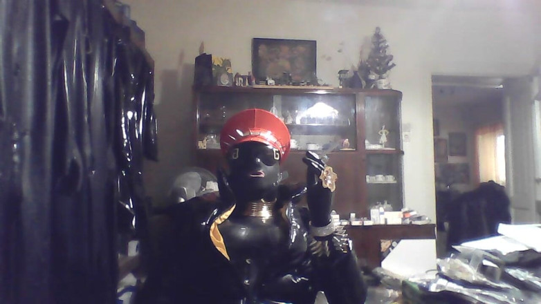 Latexsmoker: leteks kaitsoot dhoomrapaan