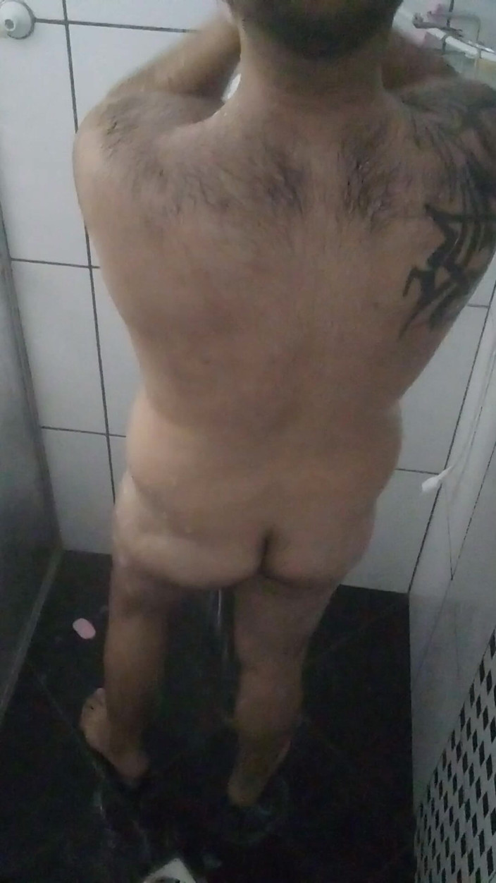 Lawer fuck oldje: Mandi di gym