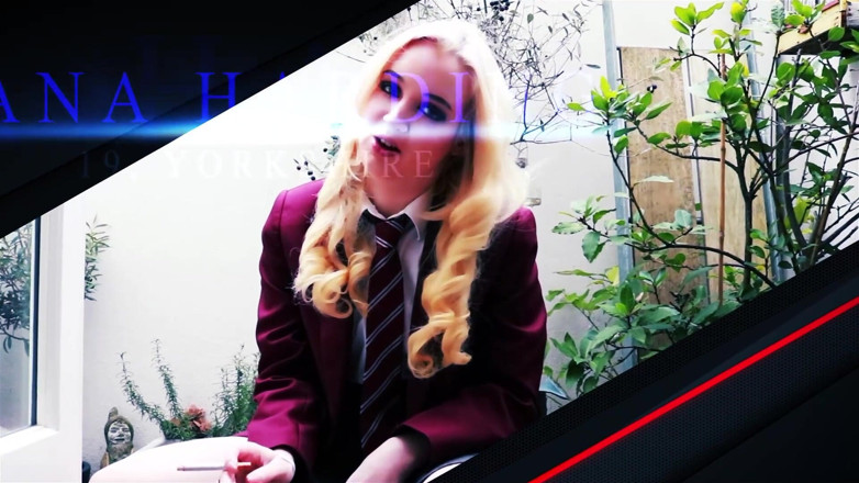 British Teens: 18-річна тінка робить римпай щасливому старшому хлопцеві