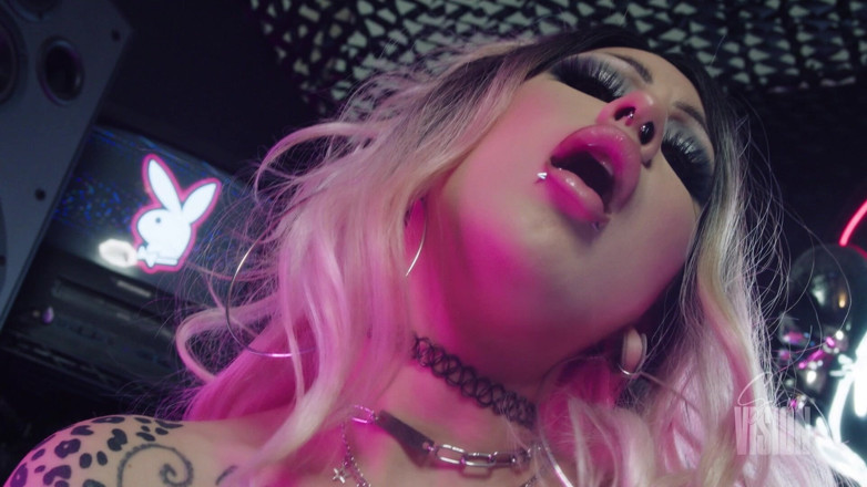 SkinVision: 핑크와 보짓물이 가득한 Bimbo Bunny - Luna Luxxx
