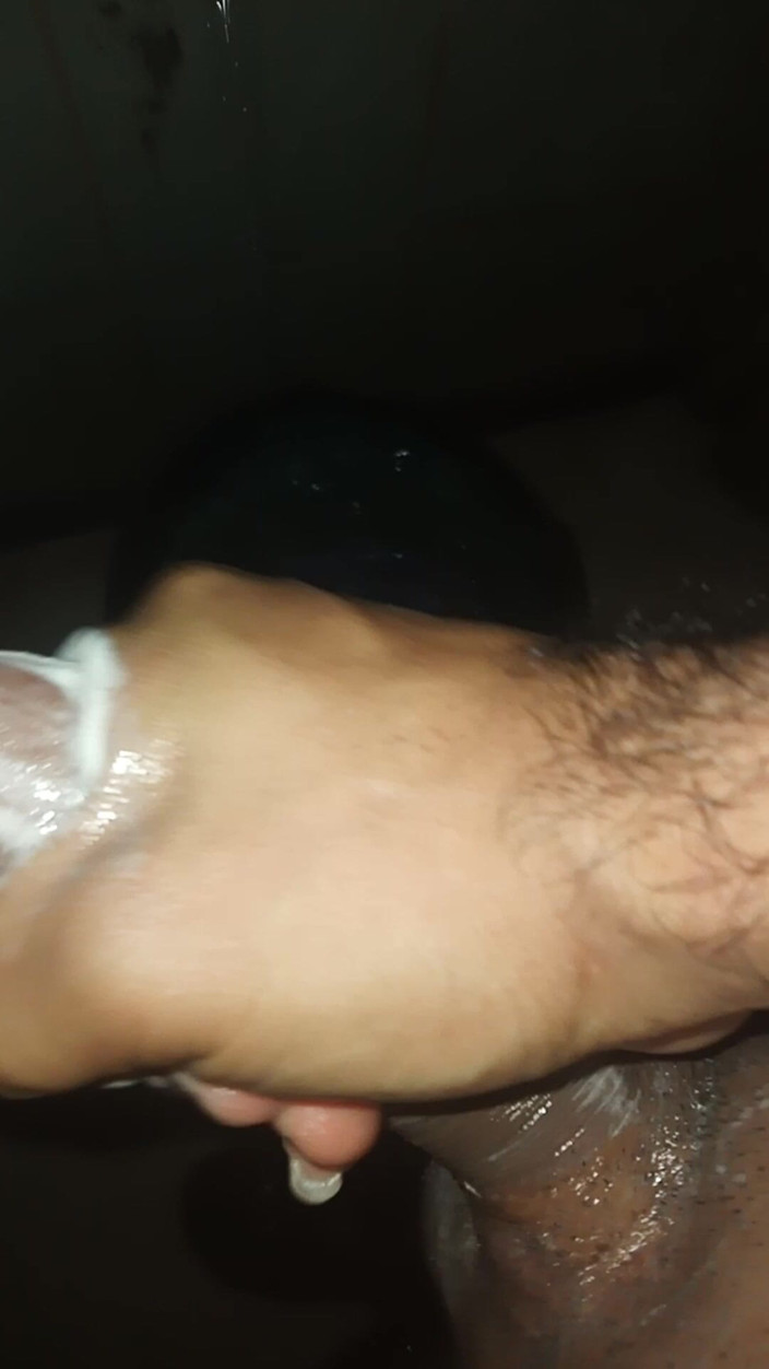 Cute boy jerks off: Video di masturbazione No Devio Aberse caricato Nica tette pompa2...