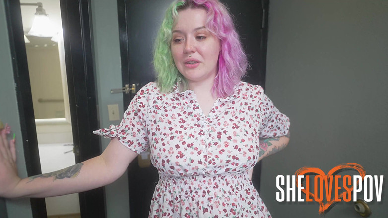Semaj Media: Semaj Media PAWG gamermeisje Haylee wordt voor het eerst in...