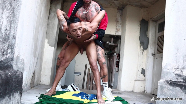 PIGBOYRUBEN: Pancutan mani kembar 4