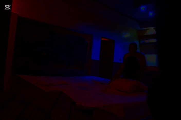 Afrocouple: Scopata duramente in motel con red light parte 3