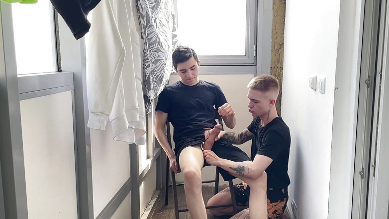 Ethan Lestray: J’ai fait une pipe juteuse à un scintillement et a fini...