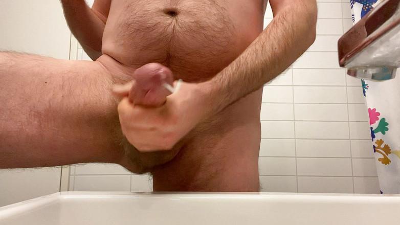 Beardedcummer: 毛むくじゃらのクマからの素敵なザーメン