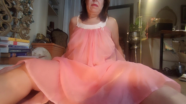 Zilah Luz: This Is How I Like My Hairy Pussy Fingered