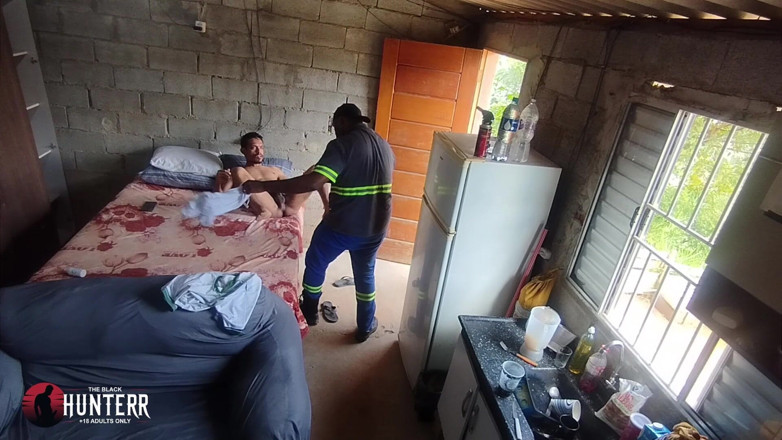 TheBlacKHunterr: Mijn werkende buurvrouw gaf me een video 1