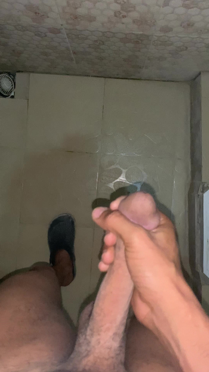 Preek Fans: Melancap dalam Tandas Pejabat