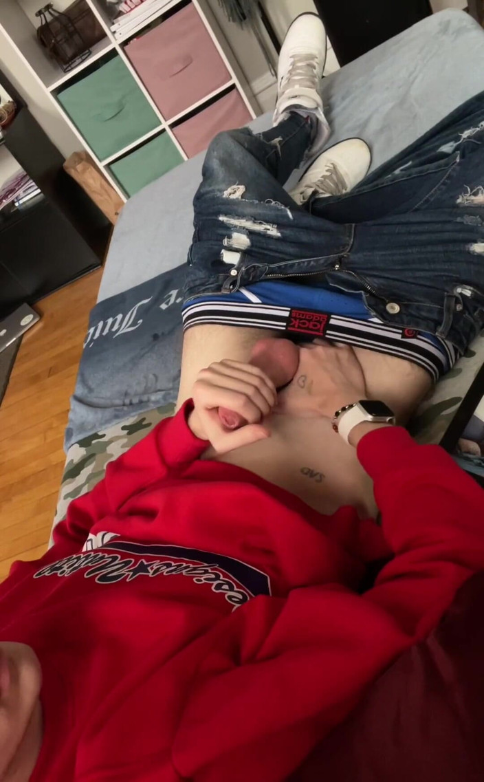 GhostCams: Když je vaše rezervace v Apple Storu v 16:00, ale váš čůrák...