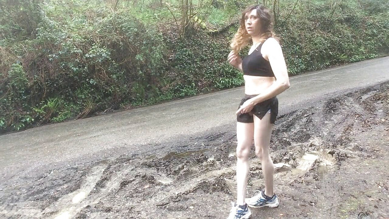 The Midnight Minx: Crossdresser nyalakan pemanasan