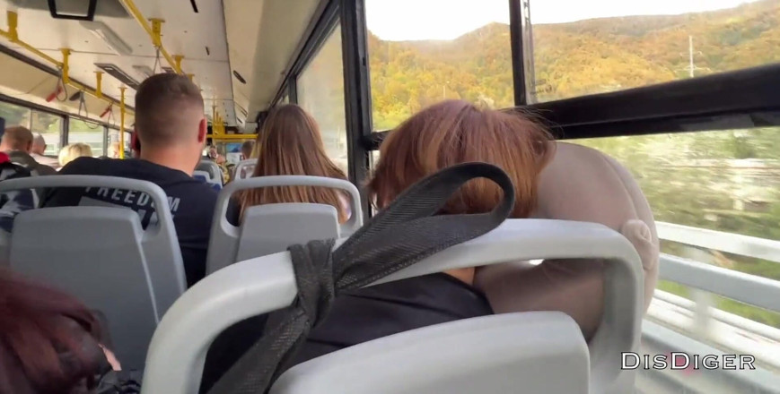 Dis Diger: Une inconnue s’est branlée et m’a sucé la bite dans...