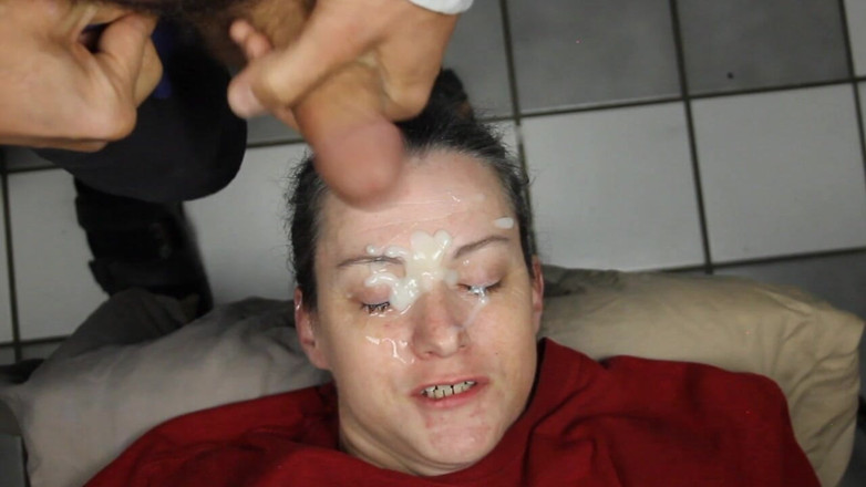 Dirty Dees: Dirty Dees - essa garota adora porra no rosto