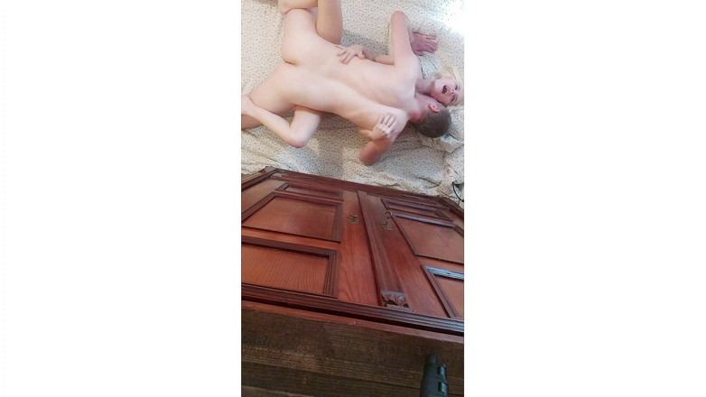 Wet Pussy Fuck: Fucking a Hot Couple with a Wall-camera