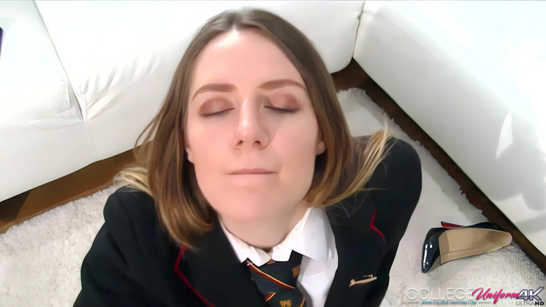 College Uniform: Blow This 以samantha Bentley为特色