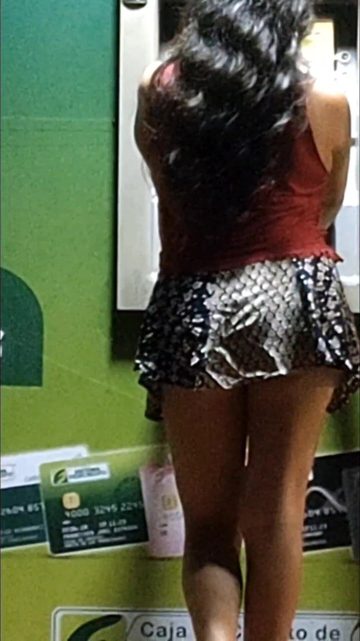 En la calle: Skirt Mini Di Jalan