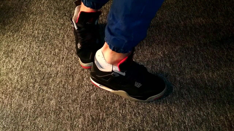 Sneakersmax98: Turnschuhe spielen und kommen jordanien retro iv