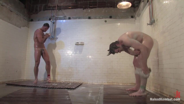 Naked Kombat: Colby keller gegen dakota rivers, das schlamm-match