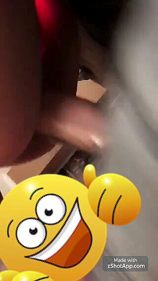 MzKiTTy91: Une bite énorme baise une femme PAWG