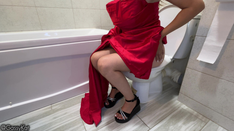 GassyKat: Nemůžu vydržet prdy po gala
