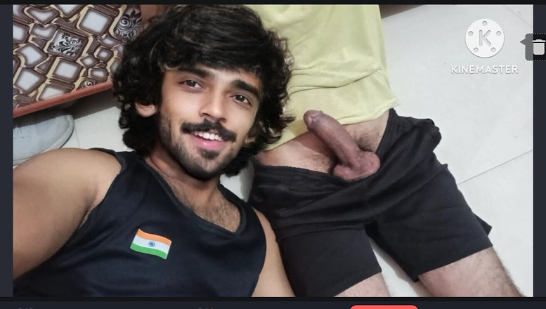 Desi__Panda: Wow la prima volta che tocco il cazzo del mio...