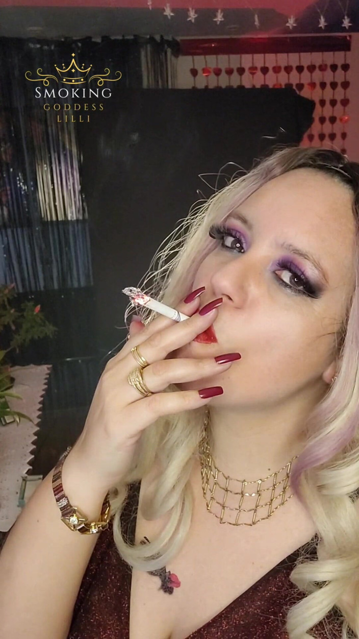 Lilli Cukierek Cox: Marlboro merokok