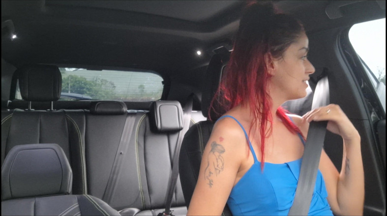 FannySquirting: App Driver šuká svého neznámého cestujícího!