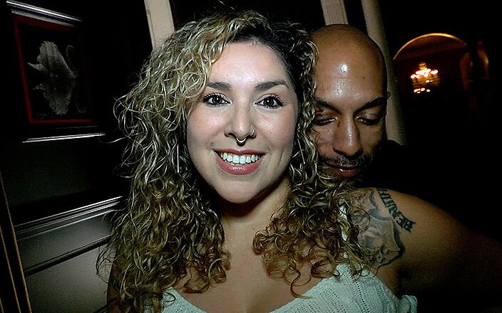 Private Society: Mia fa un porno