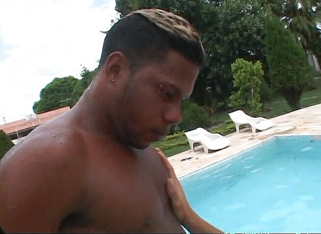 Bareback TV: Outdoor fucking with this two sexy dudes