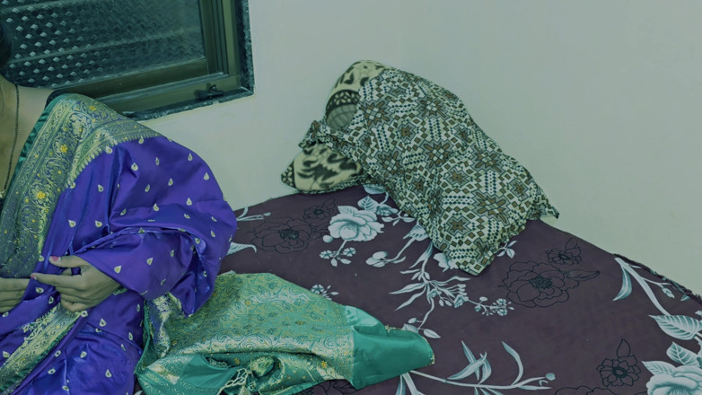 Kavend91: Naverly Bhabi redo för hård sex hindi ljudsex