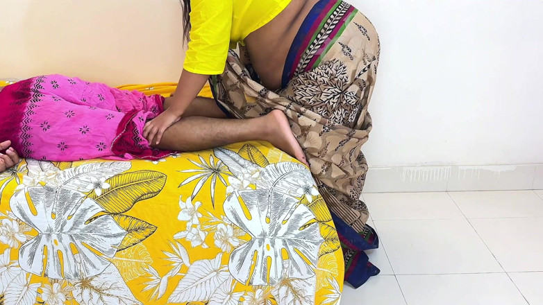 Aria Mia: Indian Desi gorąca macocha chce szorstkiego jebanie od przyjaciela pasierba,...